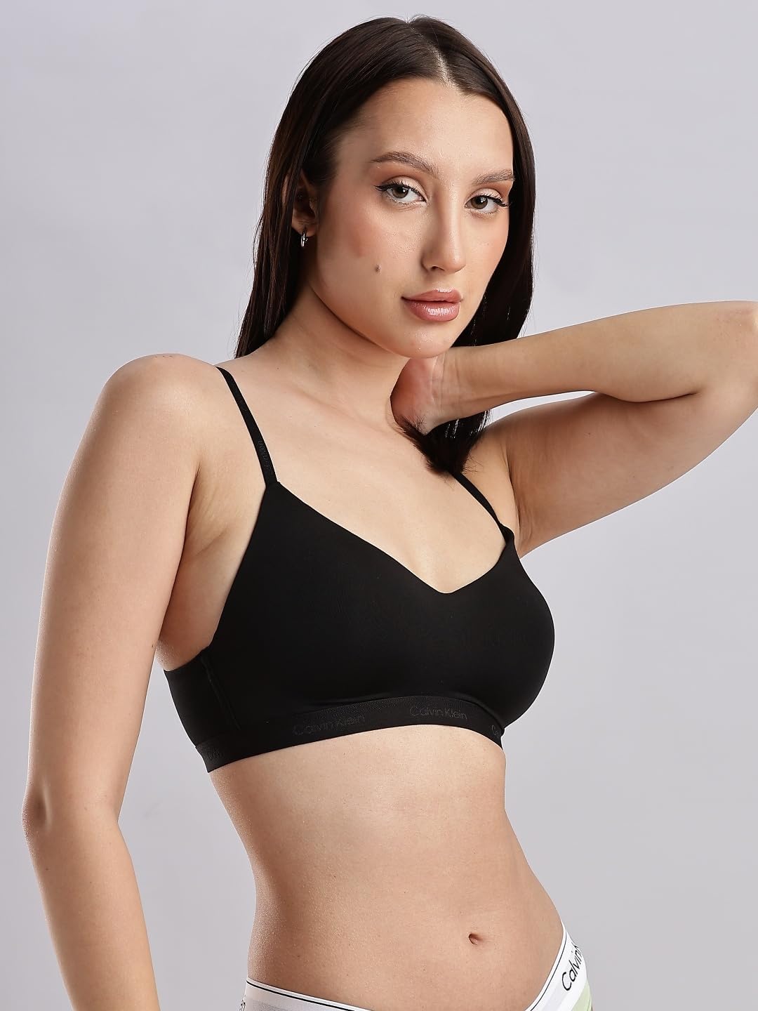 Женский облегающий бюстгальтер-бралетт Calvin Klein с легкой подкладкой, Black — фото 4
