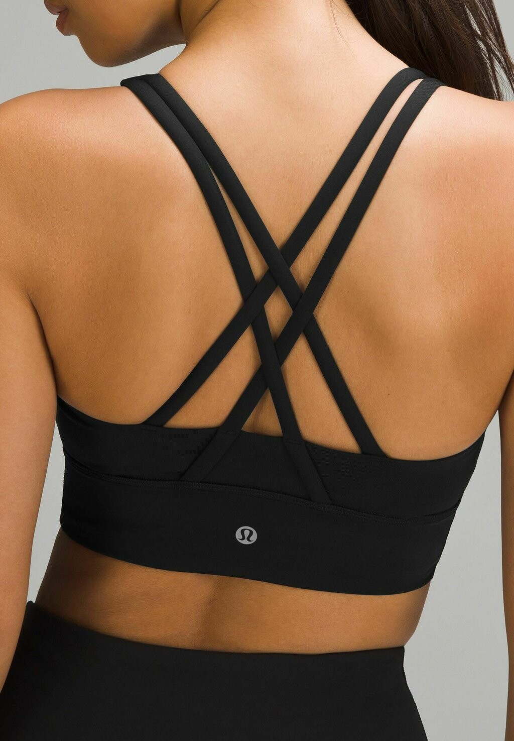 

Спортивные бюстгальтеры с легкой поддержкой ENERGY LONGLINE lululemon, черный