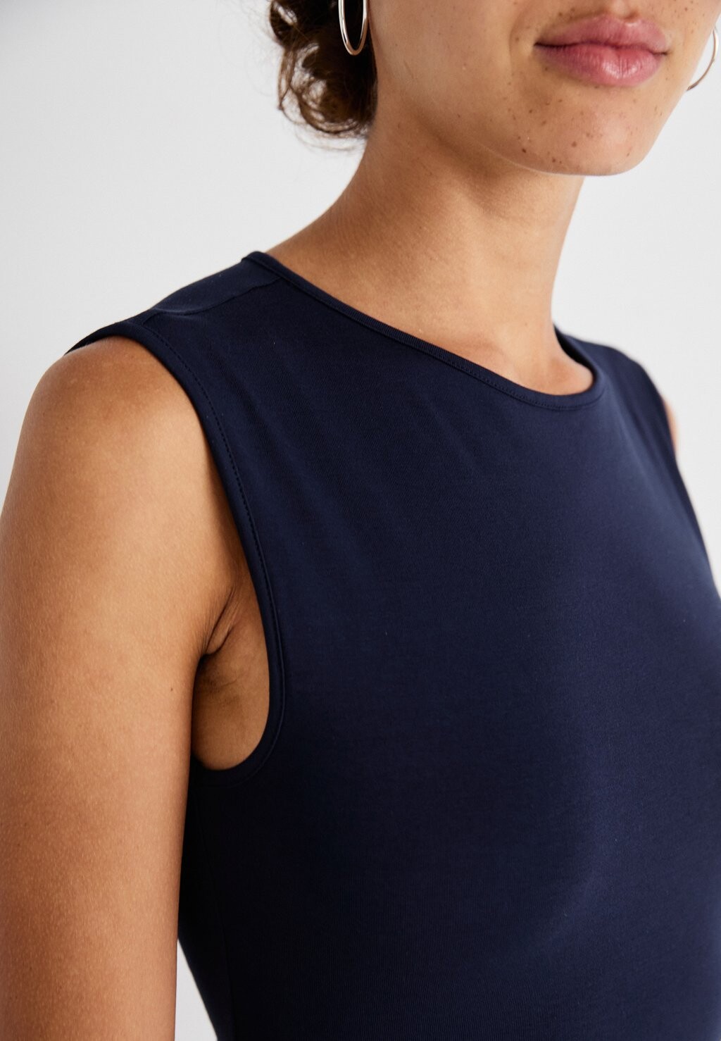 

Платье макси SLEEVELESS SLITTED DRESS Weekday, темно-синий