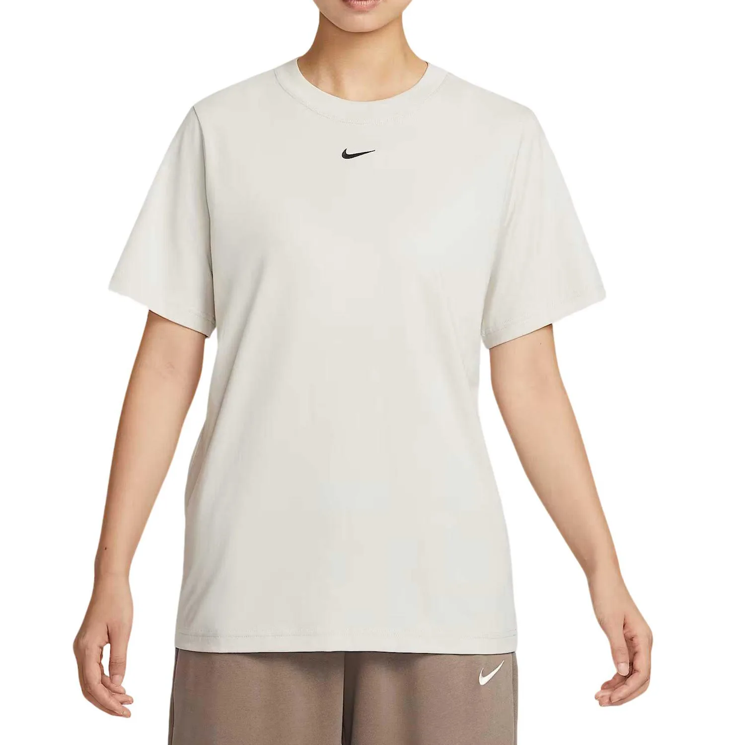 Футболка Sportswear Regular Nike, светло-айвори белый