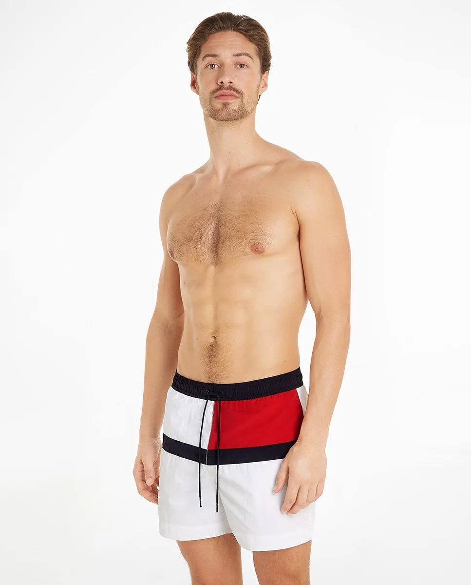 

Мужские плавки с двумя боковыми карманами и одним задним карманом Tommy Hilfiger, белый