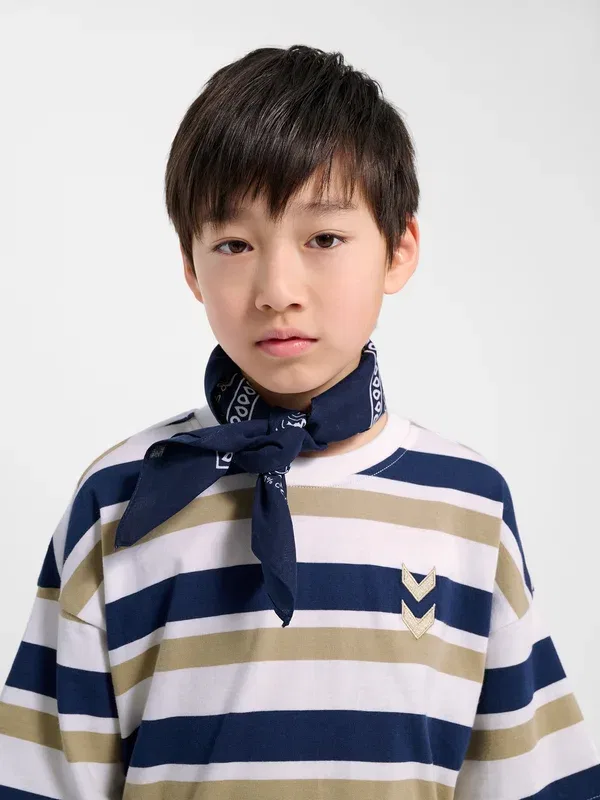 Футболка Hummel Hmljr silly s/s boxy stripe print t-shirt, средневековый синий — фото 4