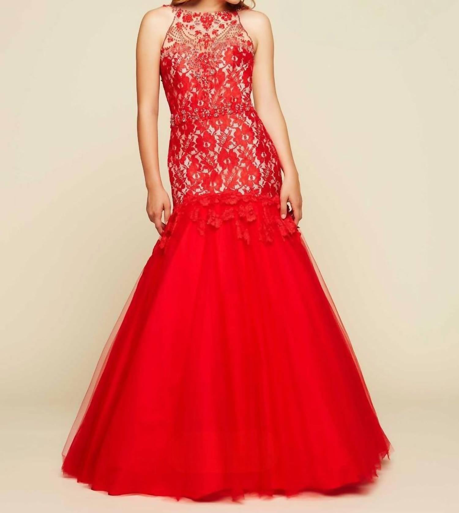 

Бальное платье-труба с кружевом красного цвета Mac Duggal