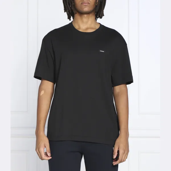 

Удобная футболка Calvin Klein, черный
