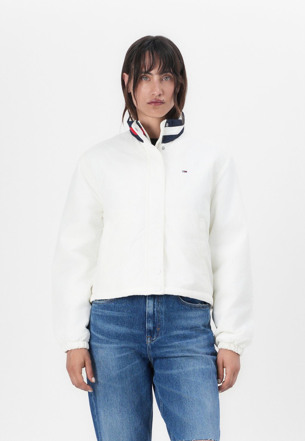 

Легкая куртка ESSENTIAL PADDED FLAG JACKET Tommy Jeans, кремовый