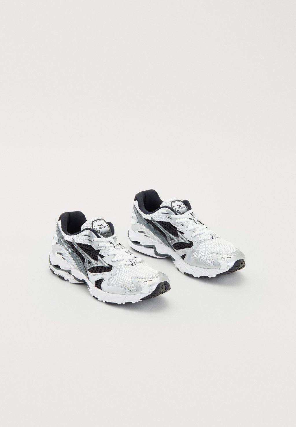 

Кроссовки WAVE RIDER 10 UNISEX Mizuno Sportstyle, белый