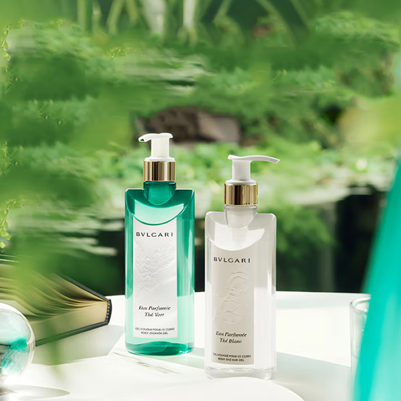 BVLGARI Набор для ухода Green Tea Ambiance Care Kits увлажняющий успокаивающий для кожи 300мл+300мл — фото 3
