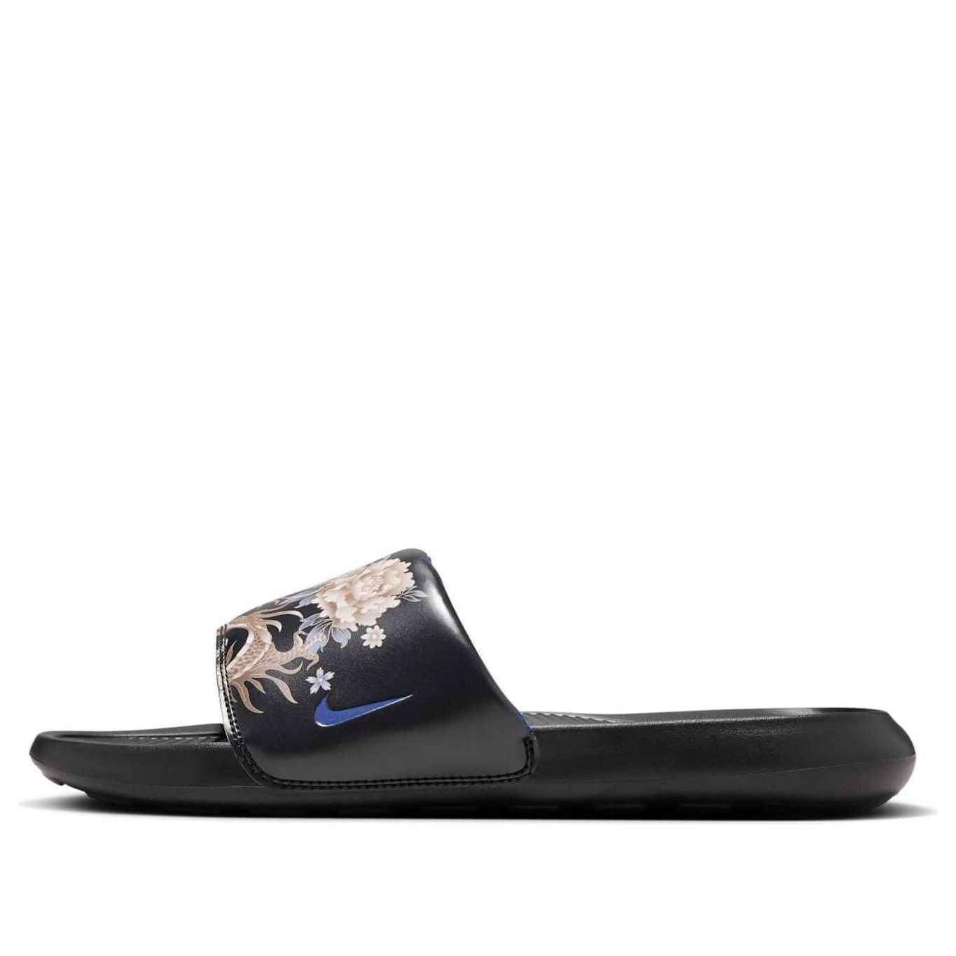 Шлепанцы (WMNS) Nike x Naomi Osaka Victori One Slides 'Floral Mythical Dragon'