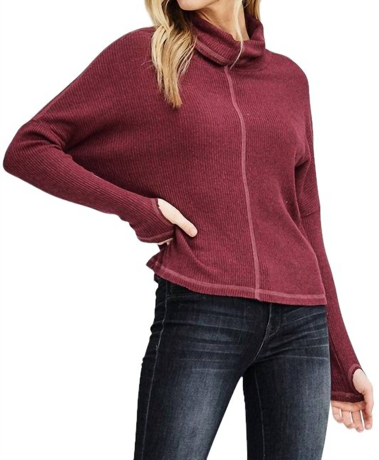 

Топ Camryn Ribbed Turtleneck с рукавами «летучая мышь» в винном цвете HAPPY DAYS, цвет wine