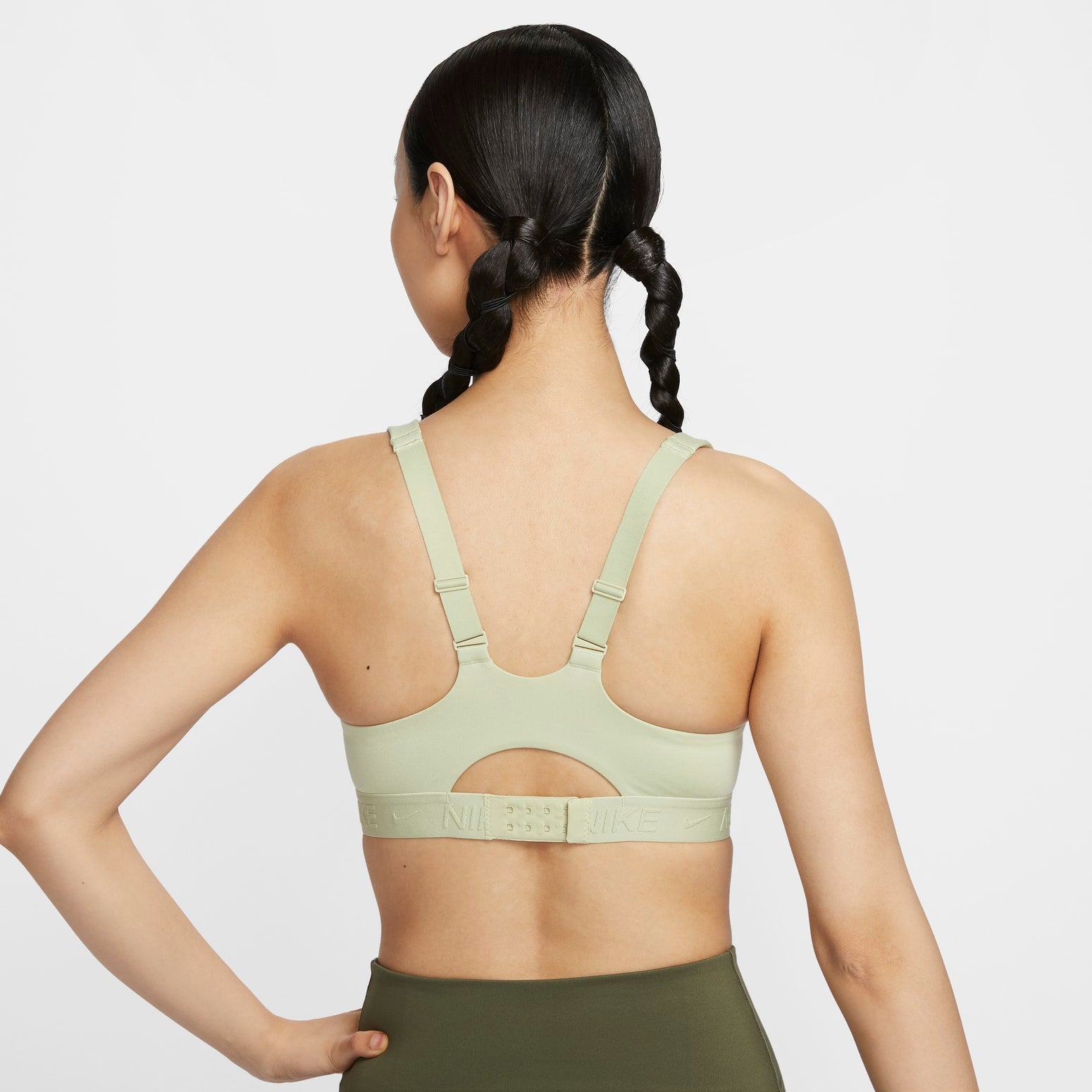 Бюстгальтер (WMNS) Nike Indy Sports Bra 'Green' — фото 2