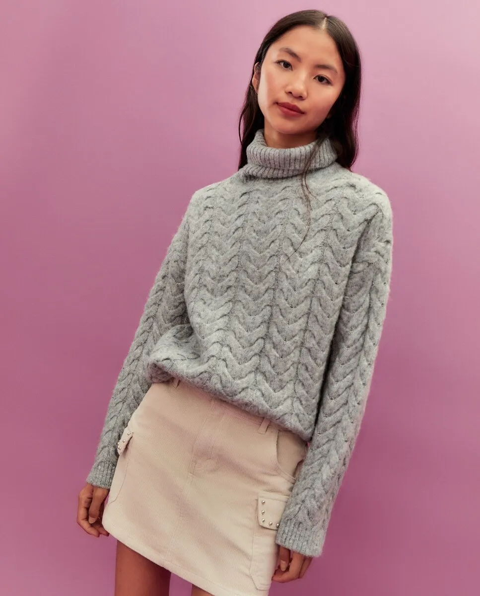 

Женский свитер с высоким воротником и завязками Green Coast, цвет 820 Gris Medio