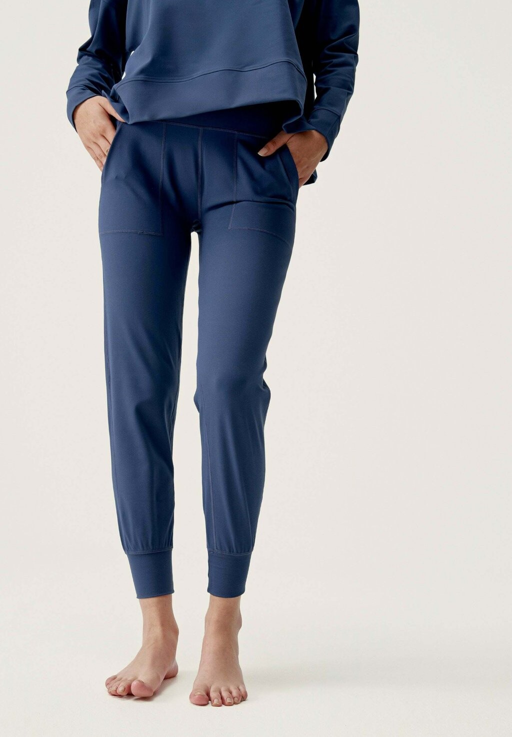 

Спортивные брюки Born Living Yoga, синий