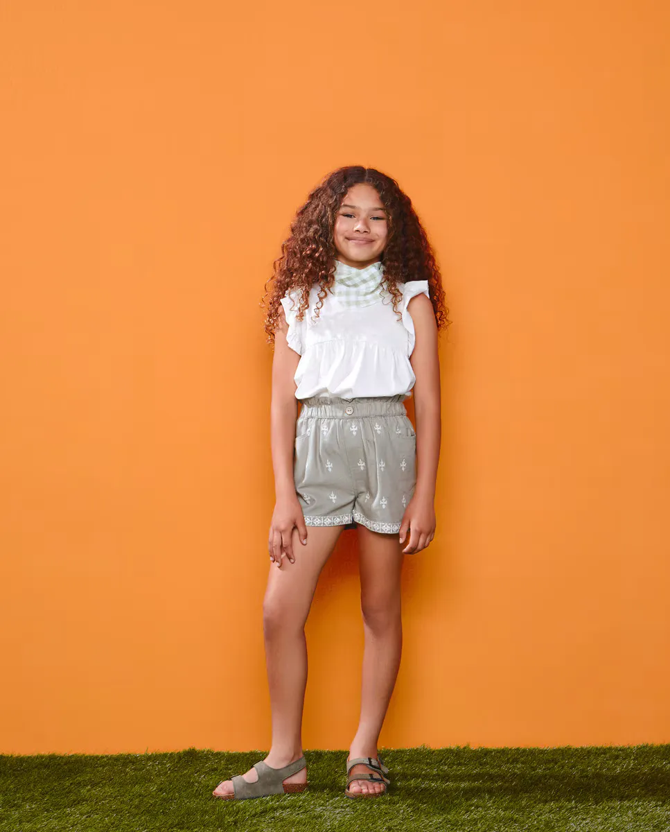 

Шорты для девочки с поясом Kids El Corte Inglés, зеленый