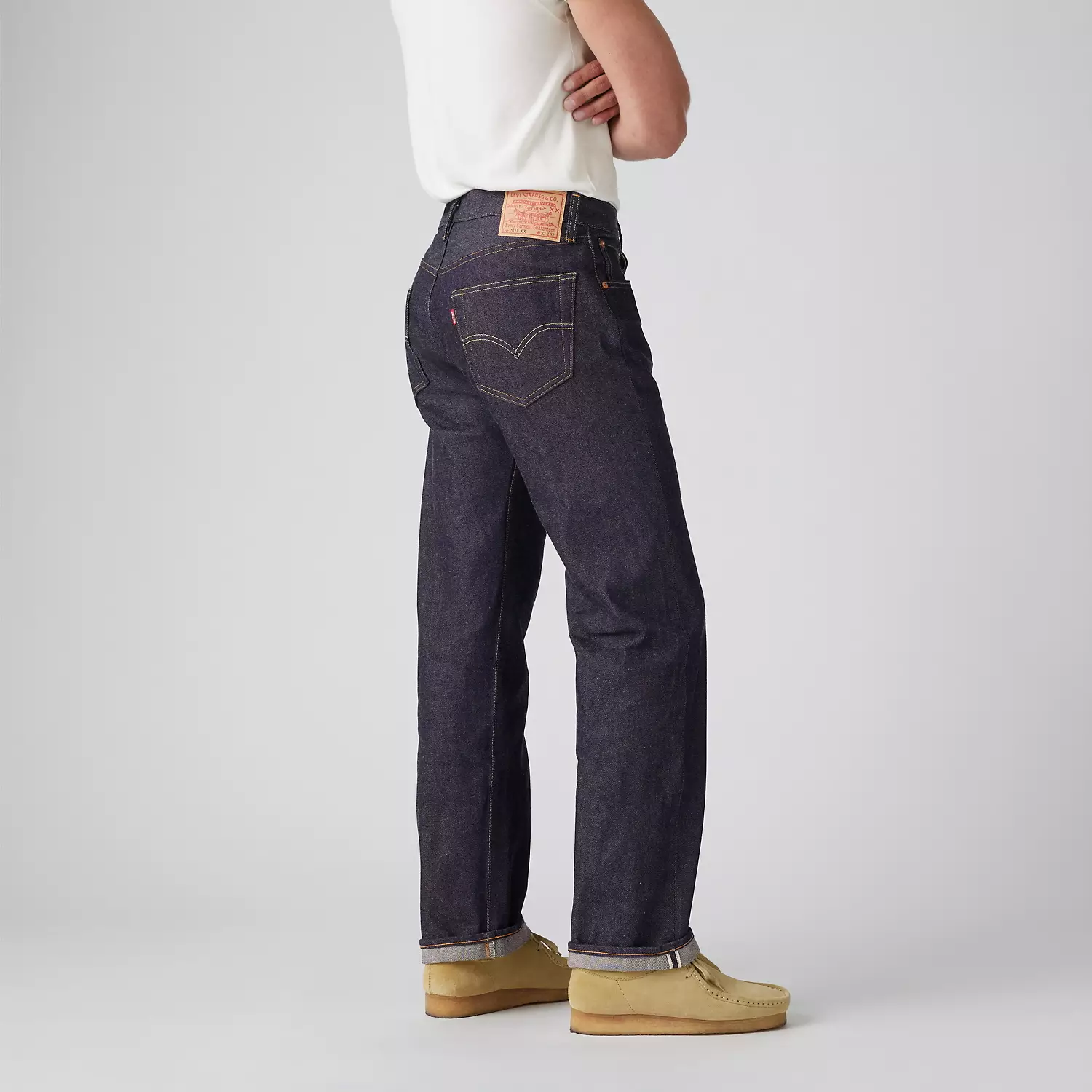 1955 501 мужские джинсы оригинального кроя с кромкой Levi's, цвет Dark Indigo Organic Selvedge - Dark Wash - Non Stretch — фото 2