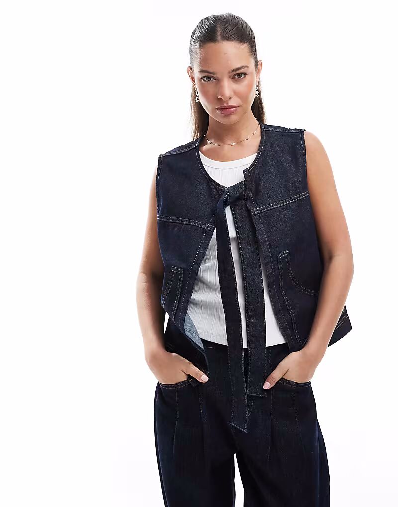 

Джинсовый жилет ASOS DESIGN цвета индиго с завязкой спереди