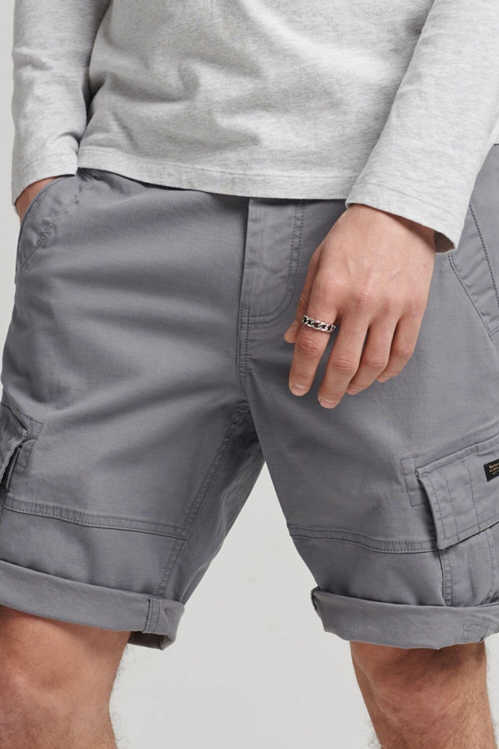 Шорты карго Vintage Core Superdry, серый — фото 3