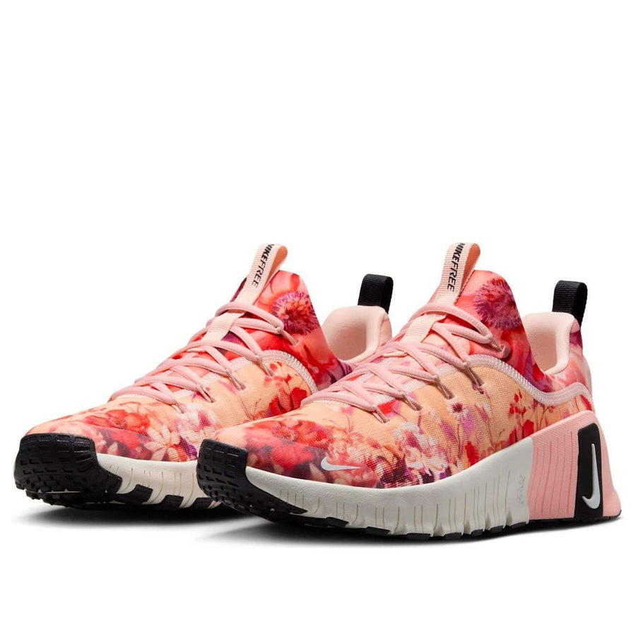 Кроссовки (WMNS) Nike Free Metcon 6 AMP 'Washed Coral Black Sail', оранжевый — фото 3