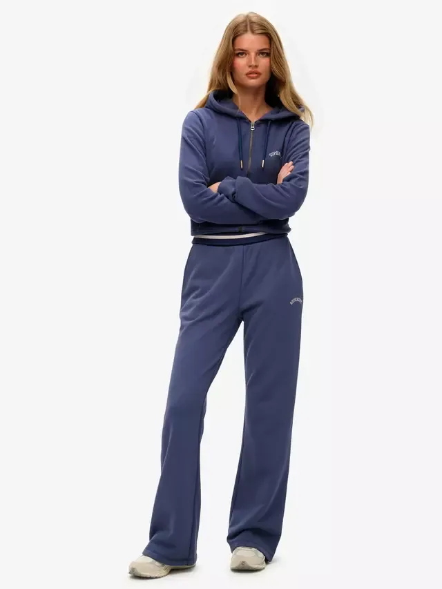 Спортивные брюки Athletic Essentials Logo Low Rise Flare Joggers, цвет Mariner Navy Superdry