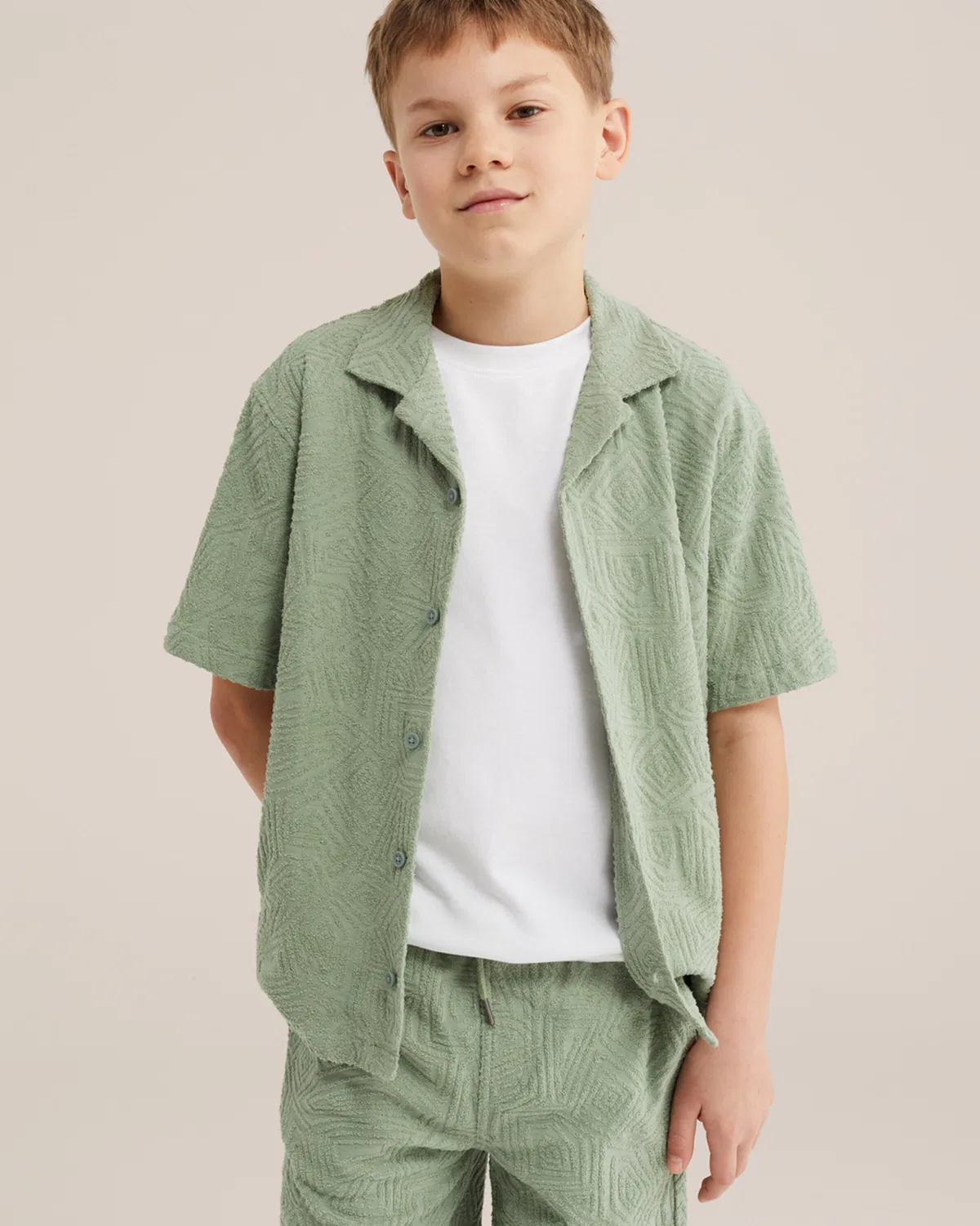 Рубашка на пуговицах We Fashion Comfort fit, светло-зеленый — фото 3