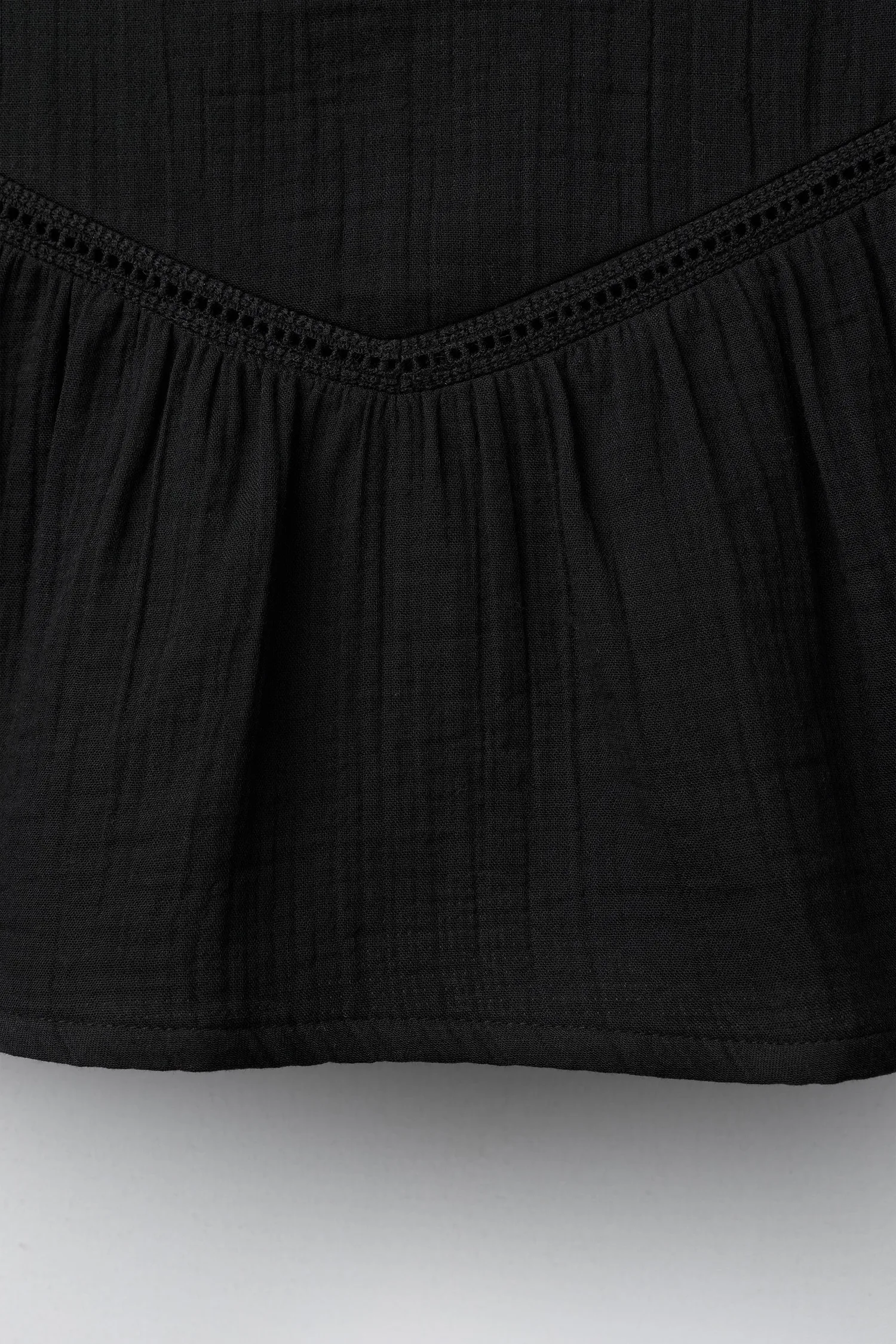 Юбка с английской бродери с рюшами Zara, черный — фото 4