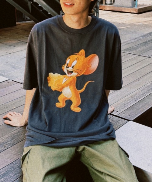 

TOM&JERRY Футболка с коротким рукавом, свободного кроя, пигментированная, в винтажном стиле, с принтом Tom & Jerry "Jerry", угольно-серого цвета