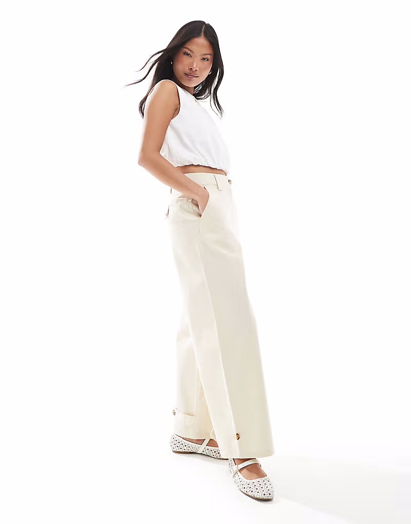 

Брюки-бочонки ASOS DESIGN Petite с липучками белого цвета