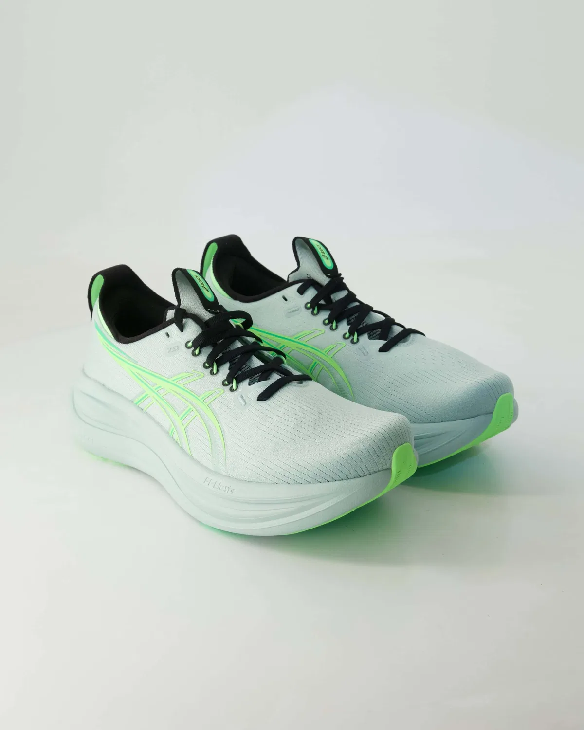 Кроссовки беговые Asics, зеленый