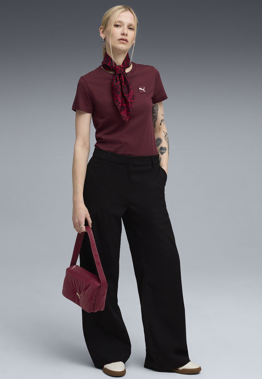 

Футболка Puma ESS ELEVATED, Ruby Shimmer/Red