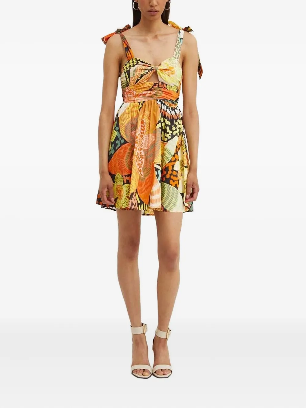 

Платье мини с цветочным принтом и завязками Never Fully Dressed, желтый