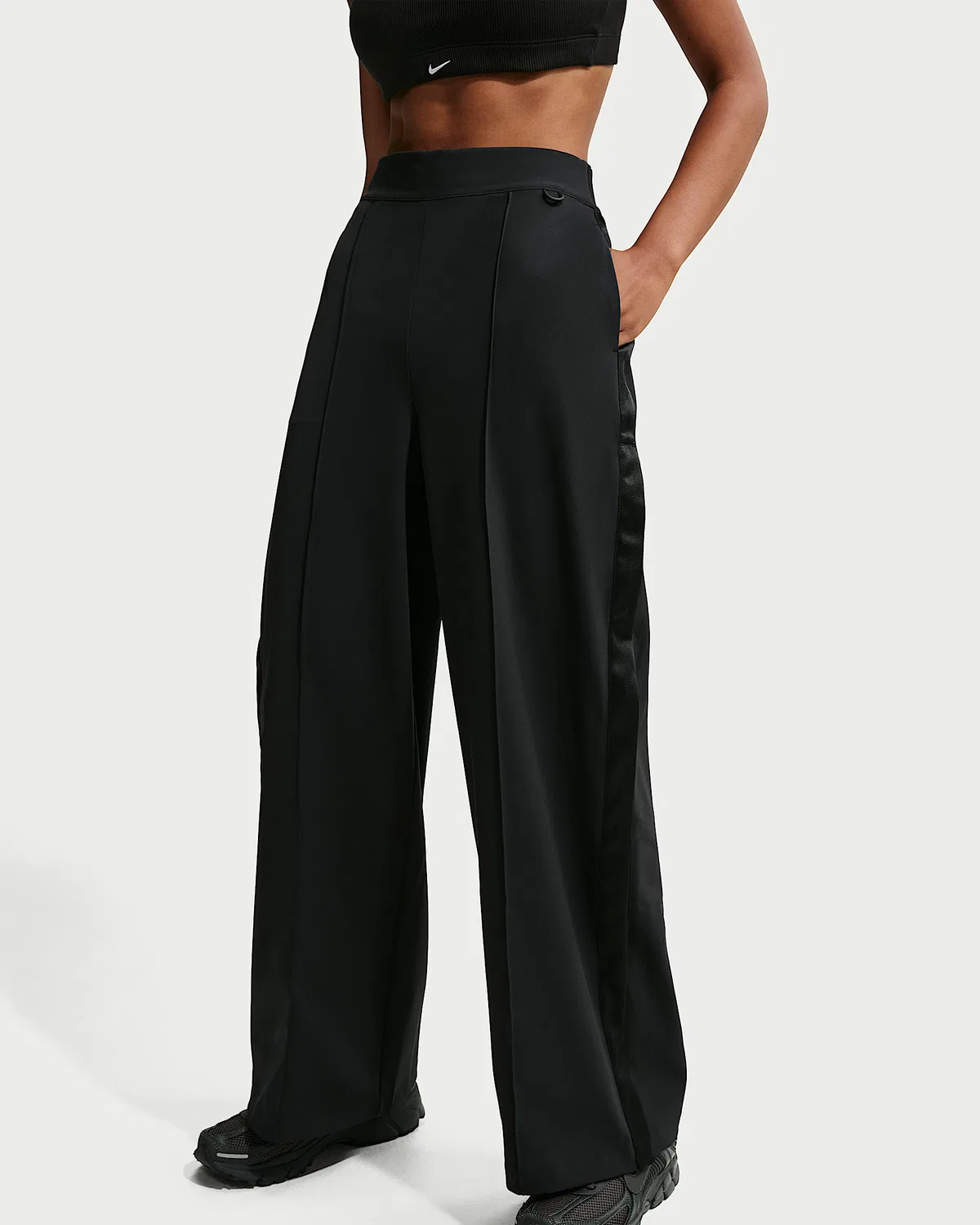 Женские спортивные штаны Nike 24.7 PerfectStretch Dri-FIT с высокой посадкой, свободного кроя, на отрывающихся застежках, Black/Black/Dark Smoke Grey — фото 2