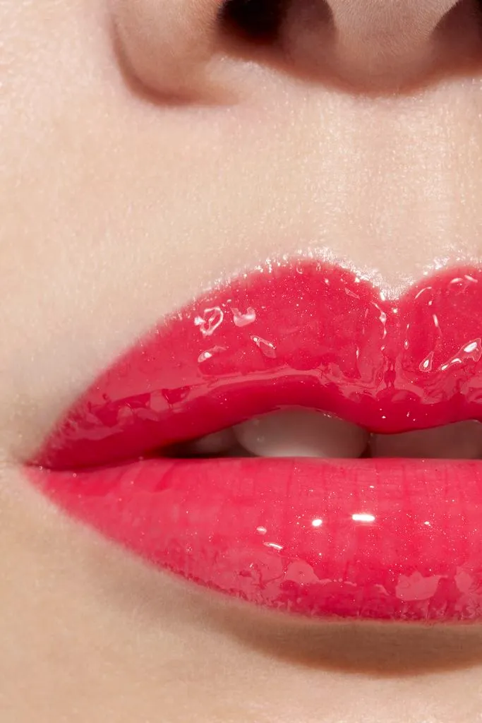 Chanel Rouge Coco Gloss: Увлажняющий блеск для губ 738 amuse-bouche — фото 3