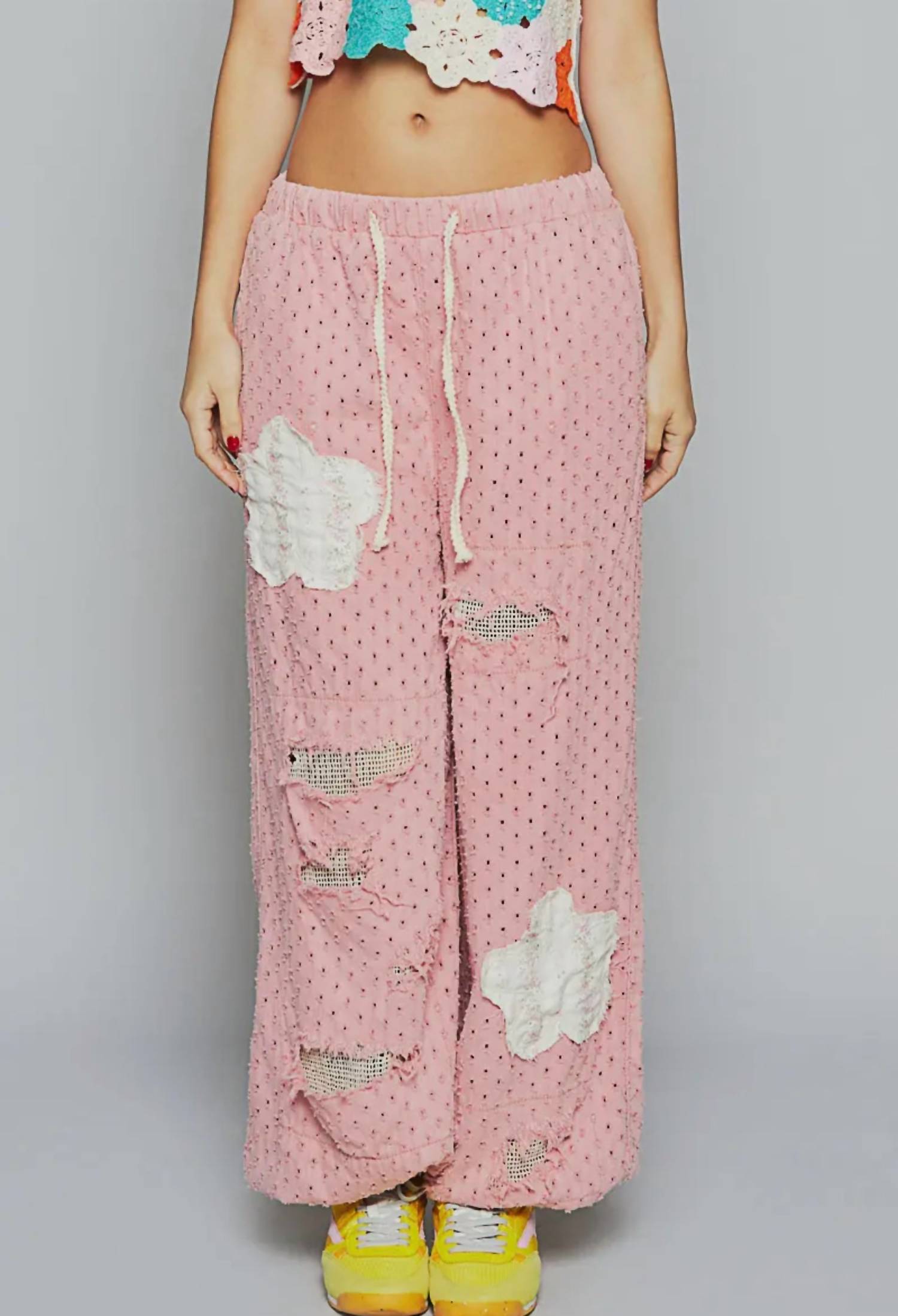 

POL Потертые джинсы-джоггеры из текстурированной саржи с эластичным поясом, розового цвета