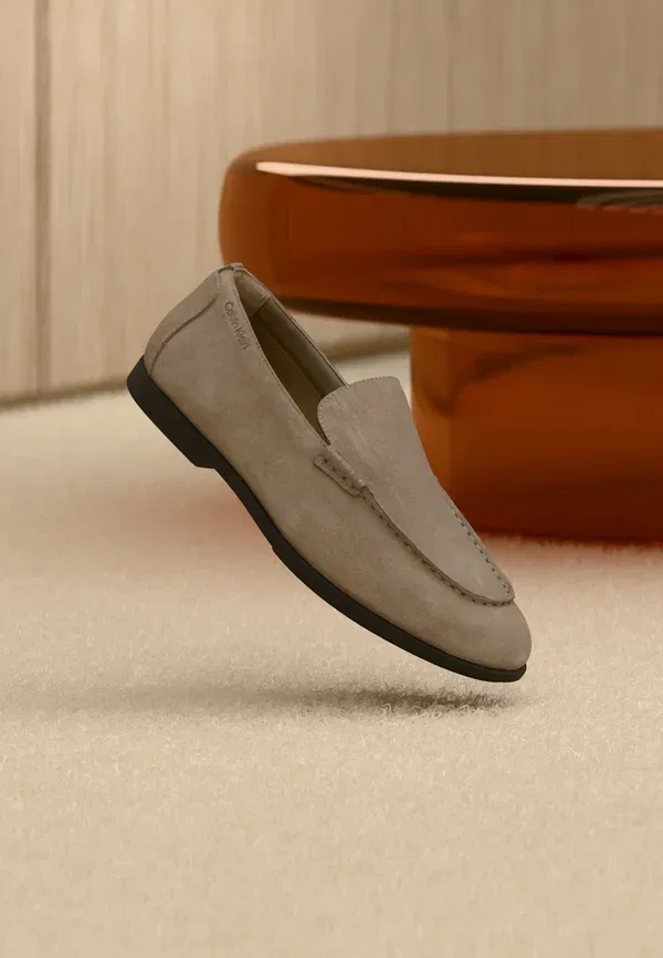 Туфли-лоферы Calvin Klein Low prof loafer slip ons, пустынный серо-коричневый