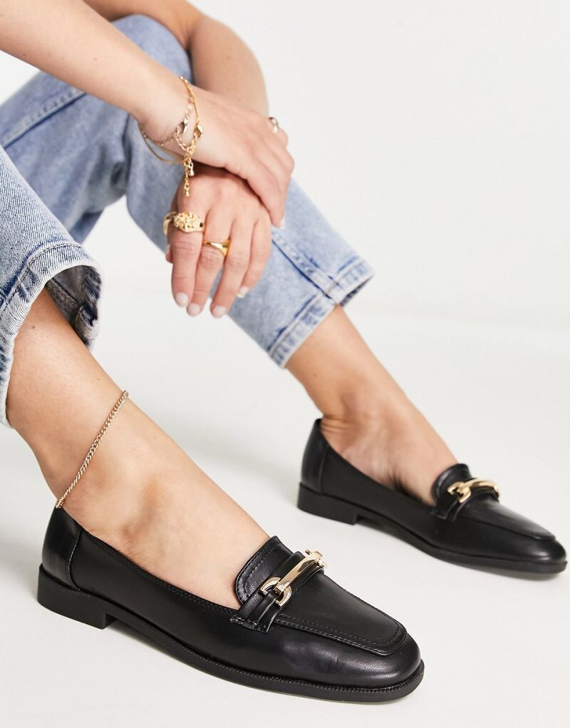 

Черные лоферы на плоской подошве с окантовкой ASOS DESIGN Verity