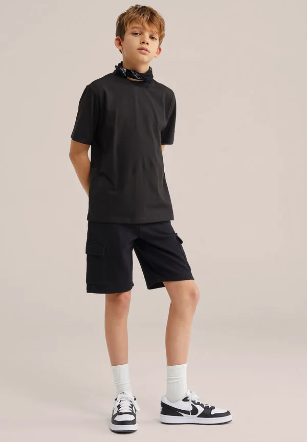 Шорты We Fashion, Black