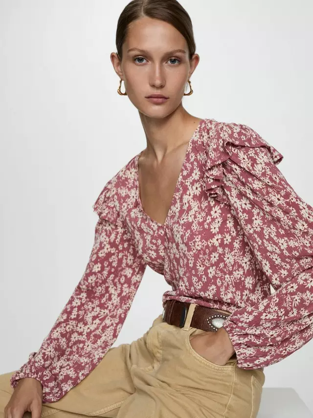 

Топ Mango Pomelo Floral Ruffle, цвет pink/multi