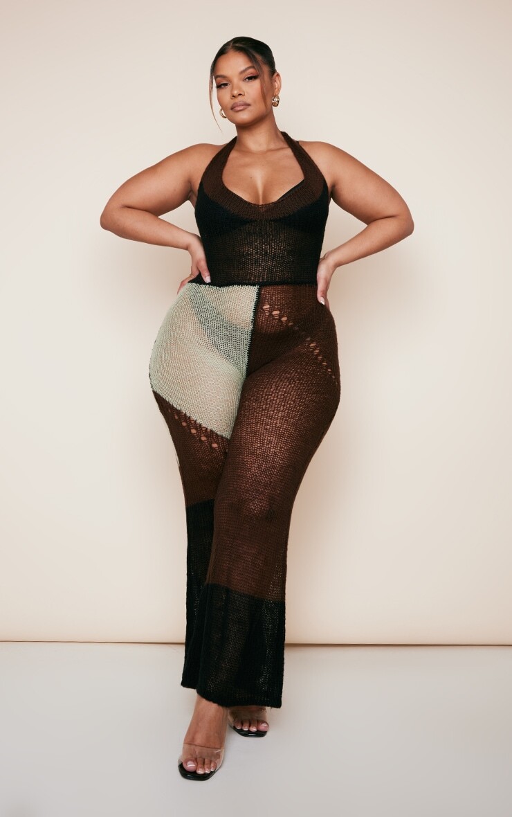 

PrettyLittleThing Коричневый прозрачный вязаный комбинезон с воротником-халтер и расклешенными ногами