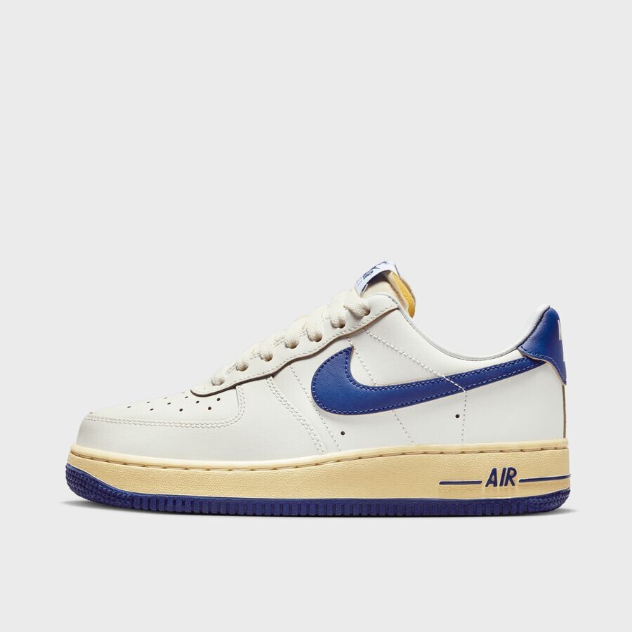 

Кроссовки WMNS Air Force 1 '07 NIKE, цвет sail/deep royal blue/pale vanilla