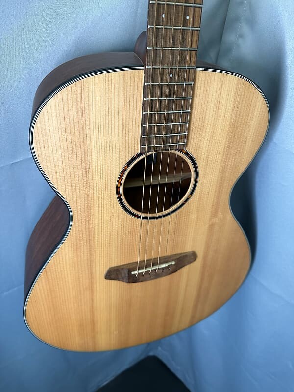 

Акустическая гитара Breedlove Discovery S Concerto - Natural Satin