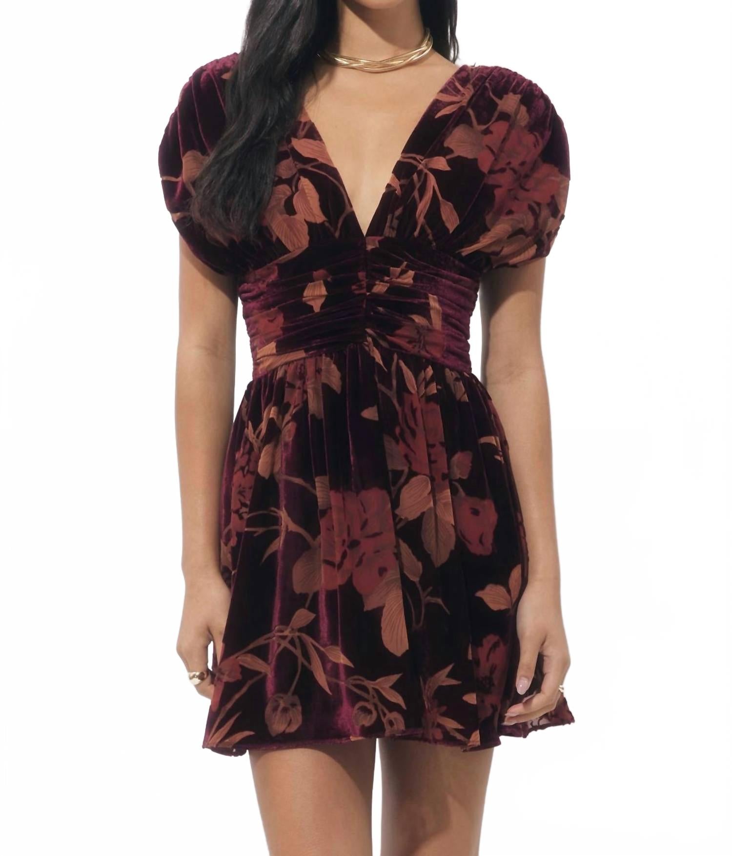 

Adelyn rae Мини-платье Myla из бархата с драпировкой, бордового цвета