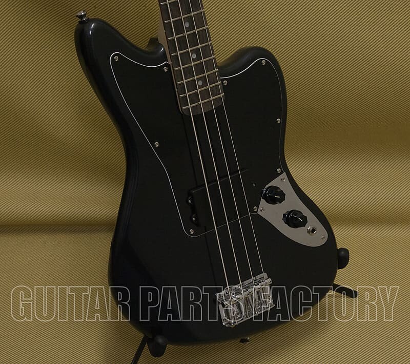 

Басс гитара 037-8501-569 Squier Affinity Series Jaguar Bass H Charcoal Frost Metallic