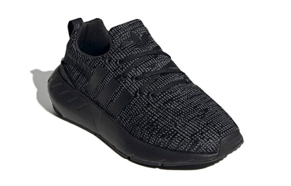 Кроссовки оригинальные swift run 22 Adidas, черный — фото 3