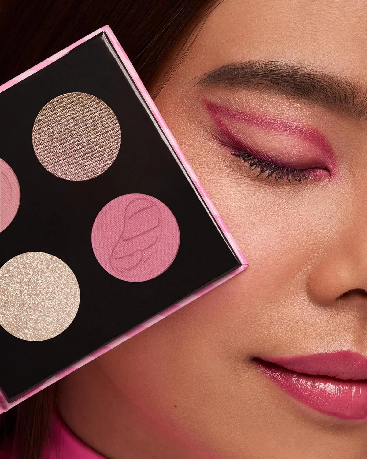 Палетка теней KIKO Milano Candy Crush Multi Finish 02 Kiko Milano, 02 Candy Dreamland — фото 3