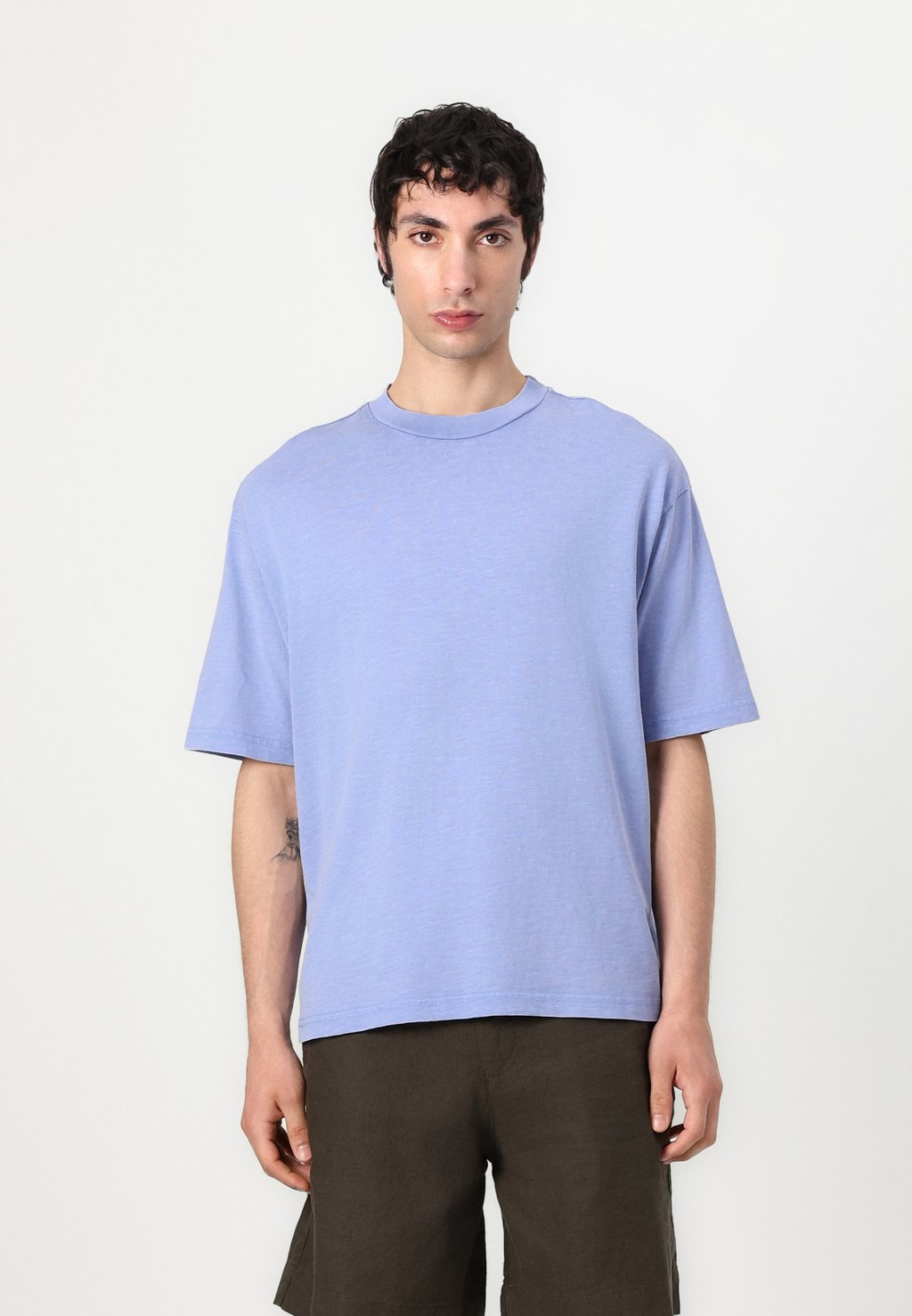 

Базовая футболка SLHNIELS LOOSE TEE Selected Homme, темно-синий