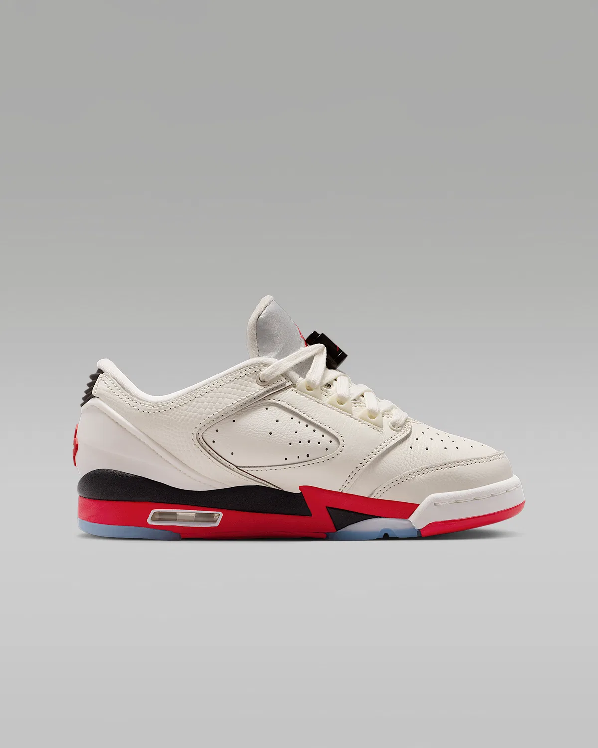 Кроссовки Big Kids' Shoes Air Jordan Sixty Plus Low, Sail/Black/Reflect Silver/Fire Red — фото 3
