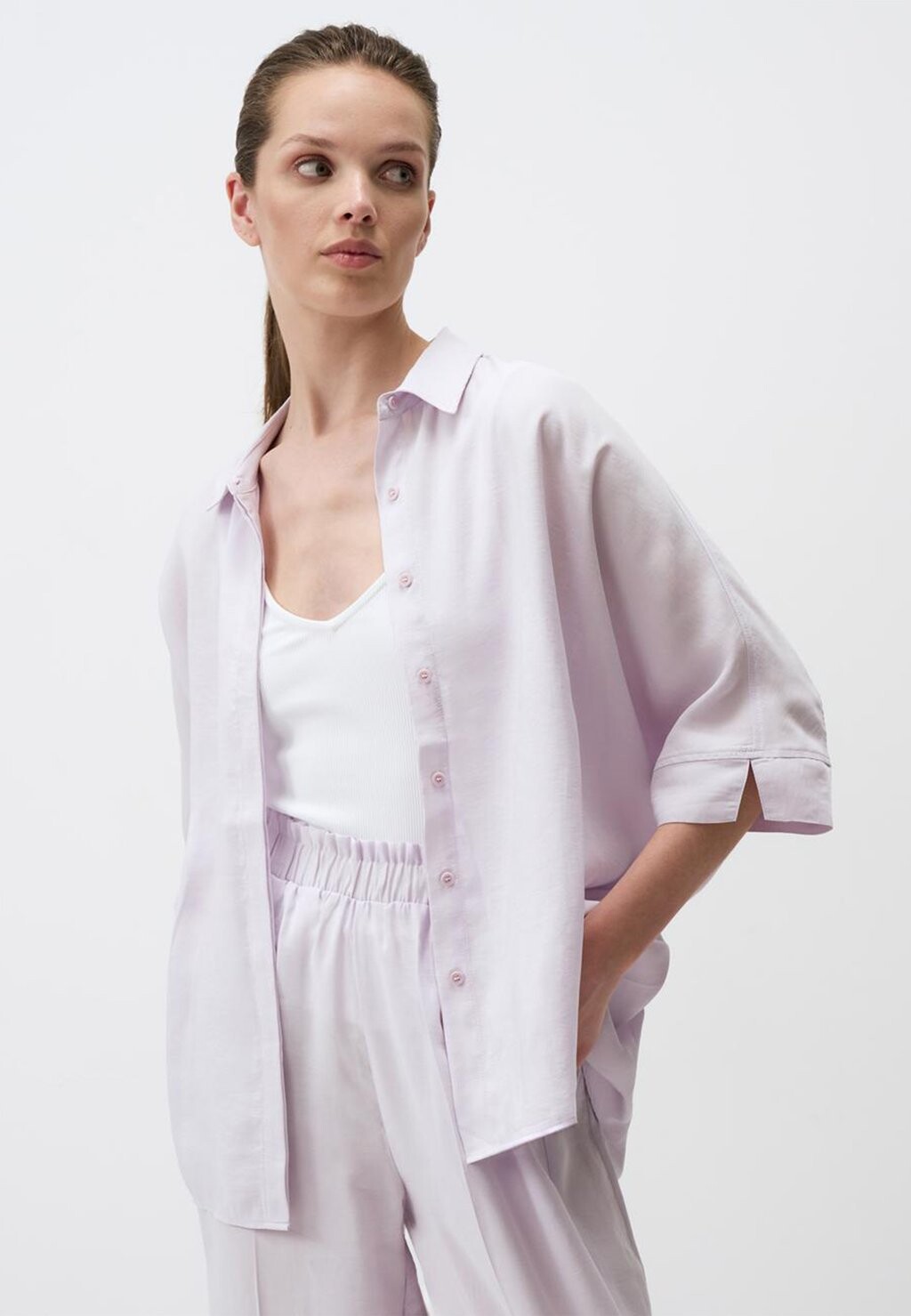 

Блузка на пуговицах LOOSE FIT THREE QUARTER SLEEVED SLIT Jimmy Key, сиреневый