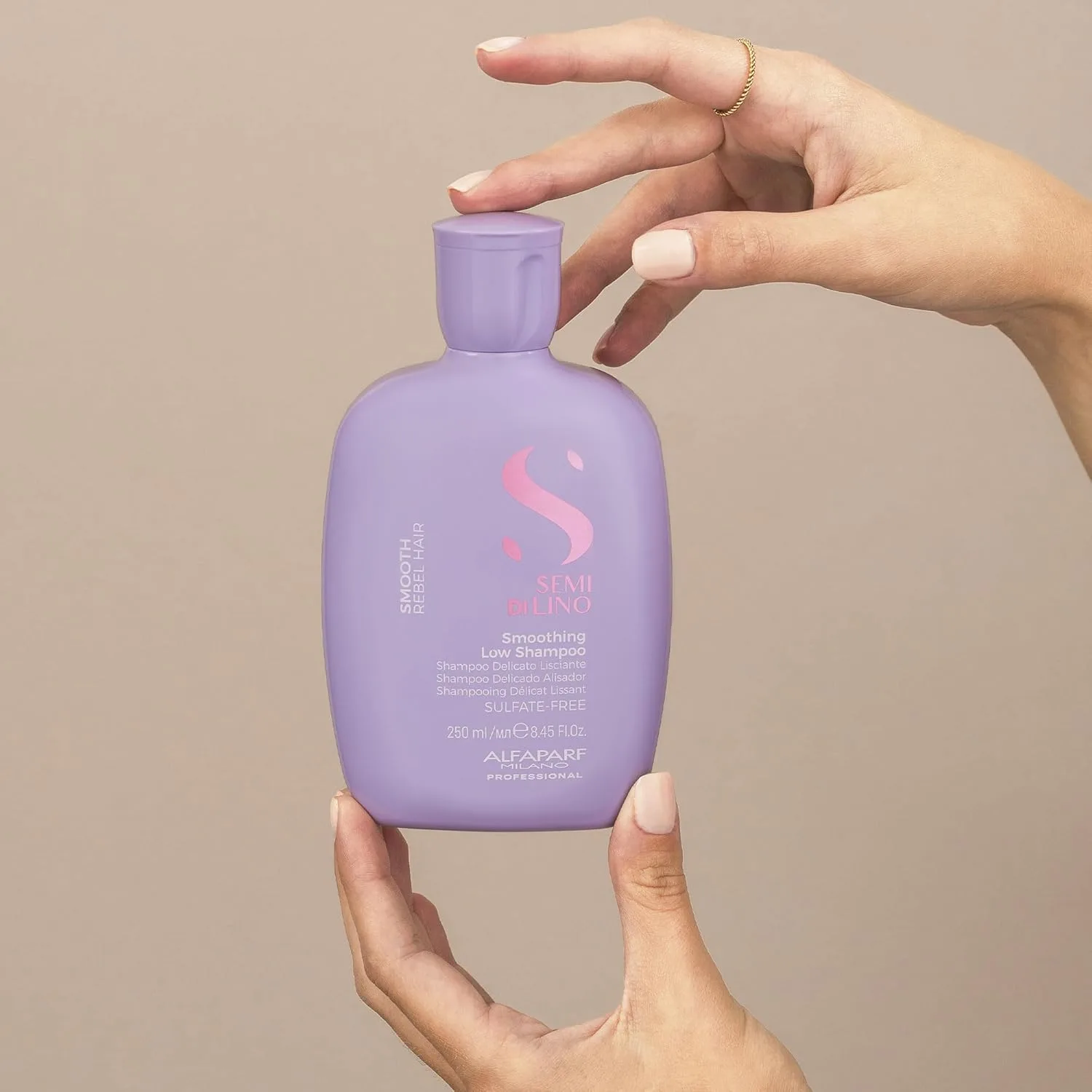 Набор шампуня и крема для гладкости Alfaparf Milano Semi di Lino Smooth Sulfate Free для вьющихся волос - уход против пушистости для восстановления, защиты, разглаживания и блеска — фото 4