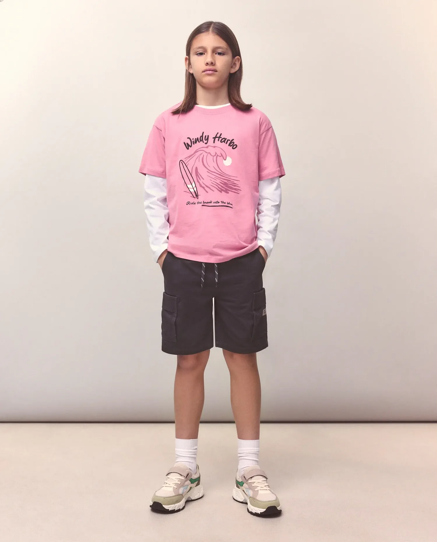 Футболка с коротким рукавом с вышивкой поверх принта с изображением ребенка Kids El Corte Inglés, розовый — фото 2