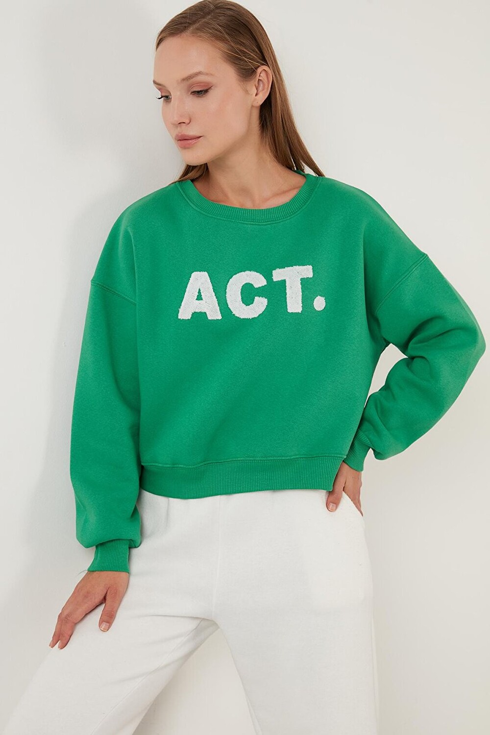 

Хлопковый свитшот Oversize с круглым вырезом, мягкий нечеткий рельеф 5864879 Lela, зеленый
