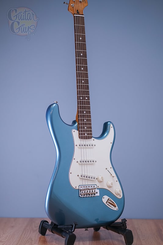 

Электрогитара Squier CLASSIC VIBE '60S STRATOCASTER